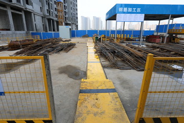 工地钢筋棚与施工材料管理 确保高效、安全与合规